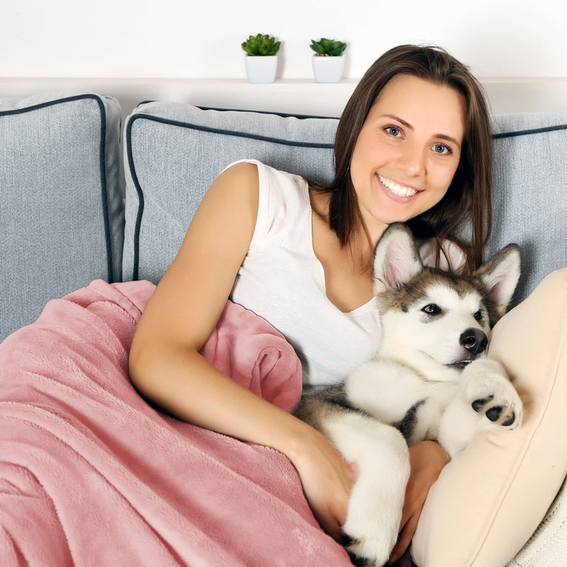 PETMAKER Waterproof Pet Blanket - 50x60-Inch Reversible Sherpa Fleece Throw Protects Couches, Cars, and Beds from Spills, Stains, and Fur by PETMAKER (Pink) - Image 5